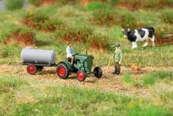 Auhagen 43697 TT Deutz-Schlepper F1M414 mit Anhänger