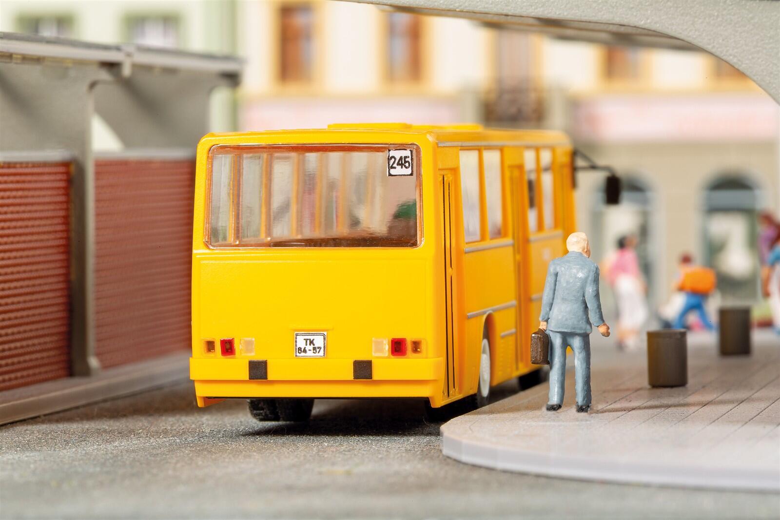 Auhagen 66057 TT IKARUS 260 "Karl-Marx-Stadt"