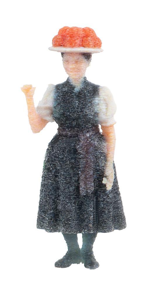 Faller 130010 H0 Jubiläumsmodell Schwarzwaldhaus mit Figur