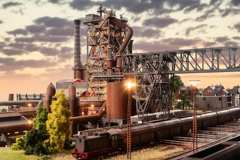 Faller 130026 H0 Hochofen mit Gießhalle