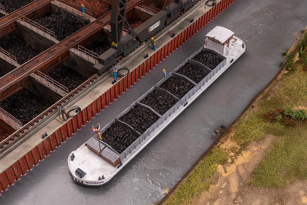 Faller 131018 H0 Flussfrachter