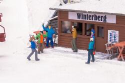 Faller 151732 H0 Après-Ski-Feiernde