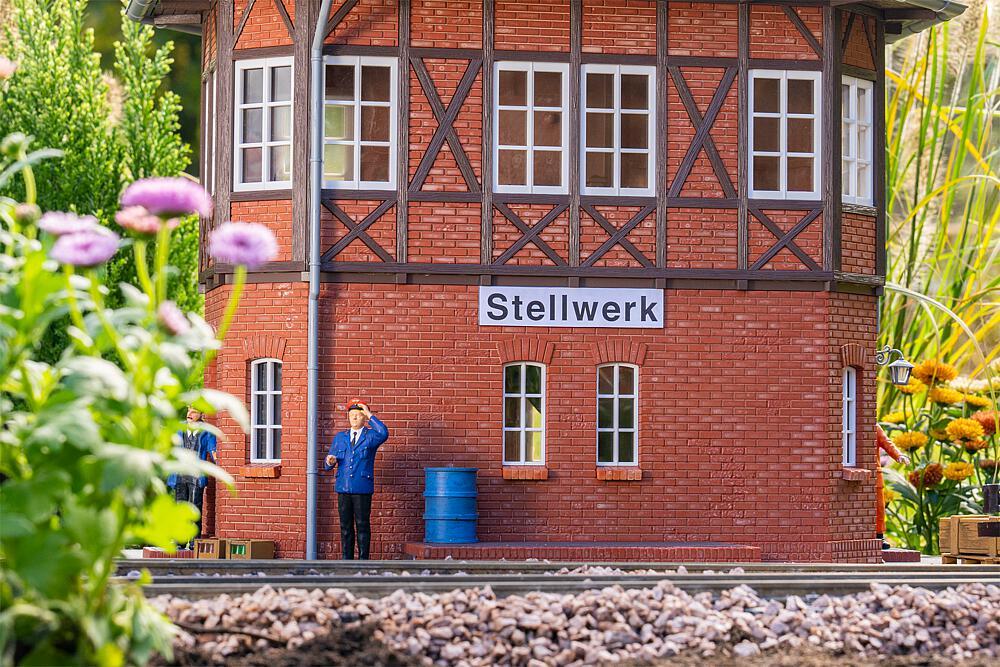 Faller 330883 G Stellwerk mit Fachwerk