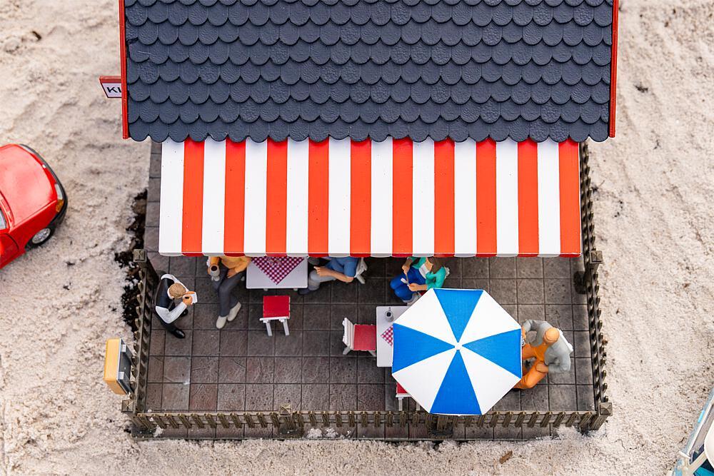 Faller 331111 G Kiosk mit Biergarten
