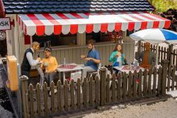 Faller 331532 G Sitzende Restaurantgäste, modern