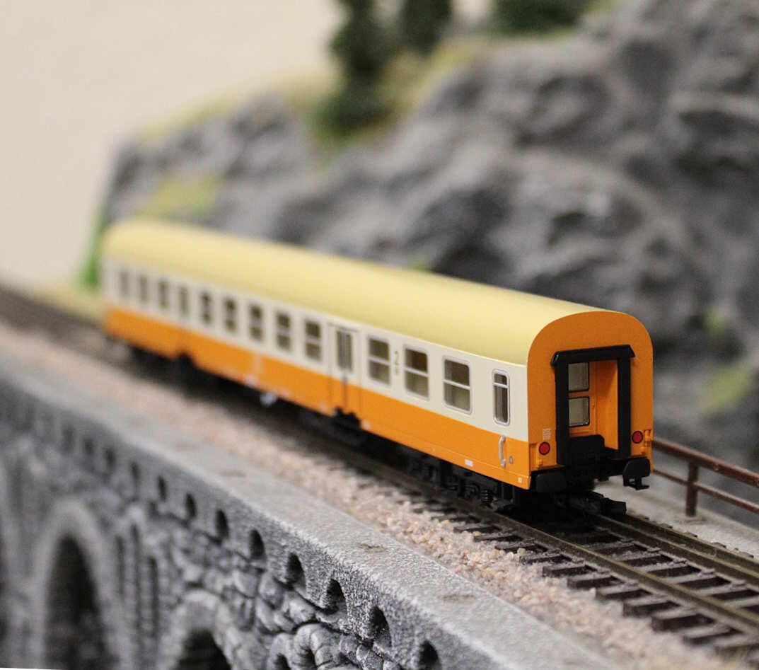 Tillig 01123 TT Reisezugwagenset „Städteexpress“ der DR