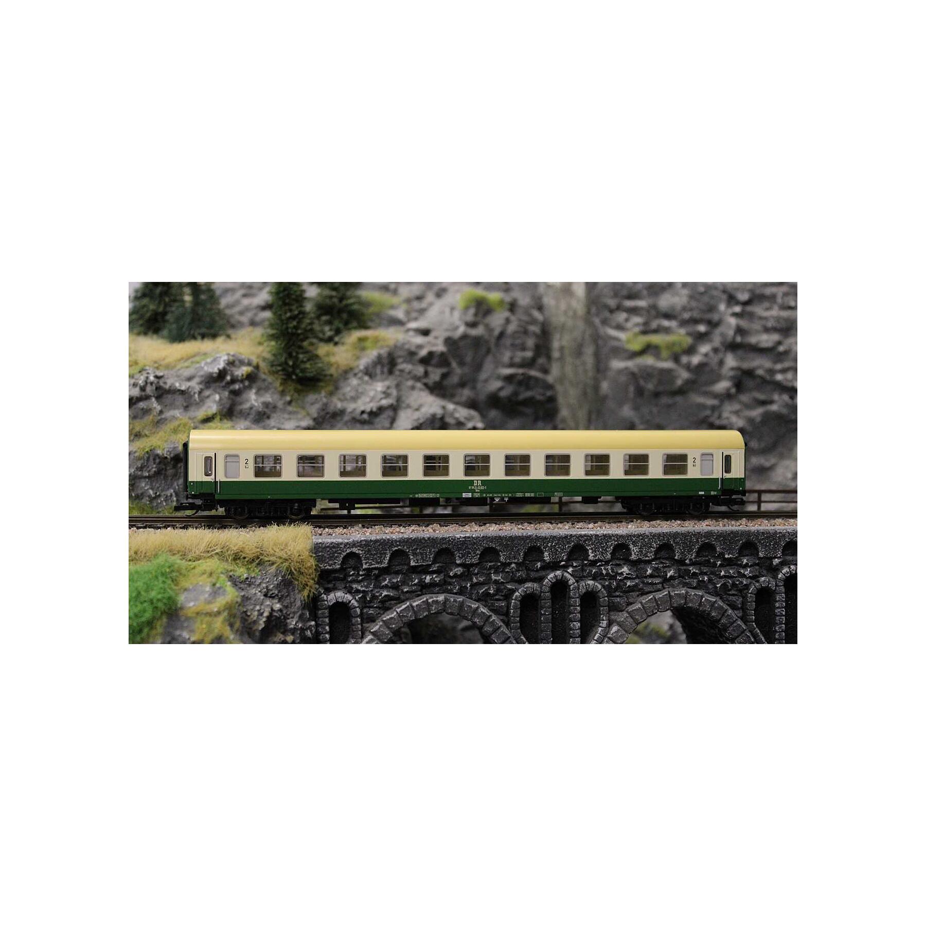 Tillig 01124 TT Reisezugwagenset der DR