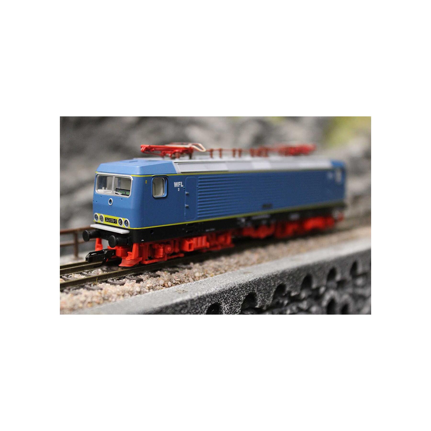Tillig 04352 TT Elektrolokomotive 243 019-7 der Wedler Franz Logistik GmbH & Co. KG