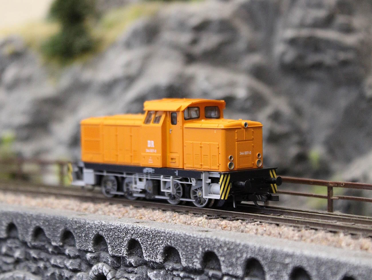 Tillig 96335 TT Diesellokomotive BR 344 der DR