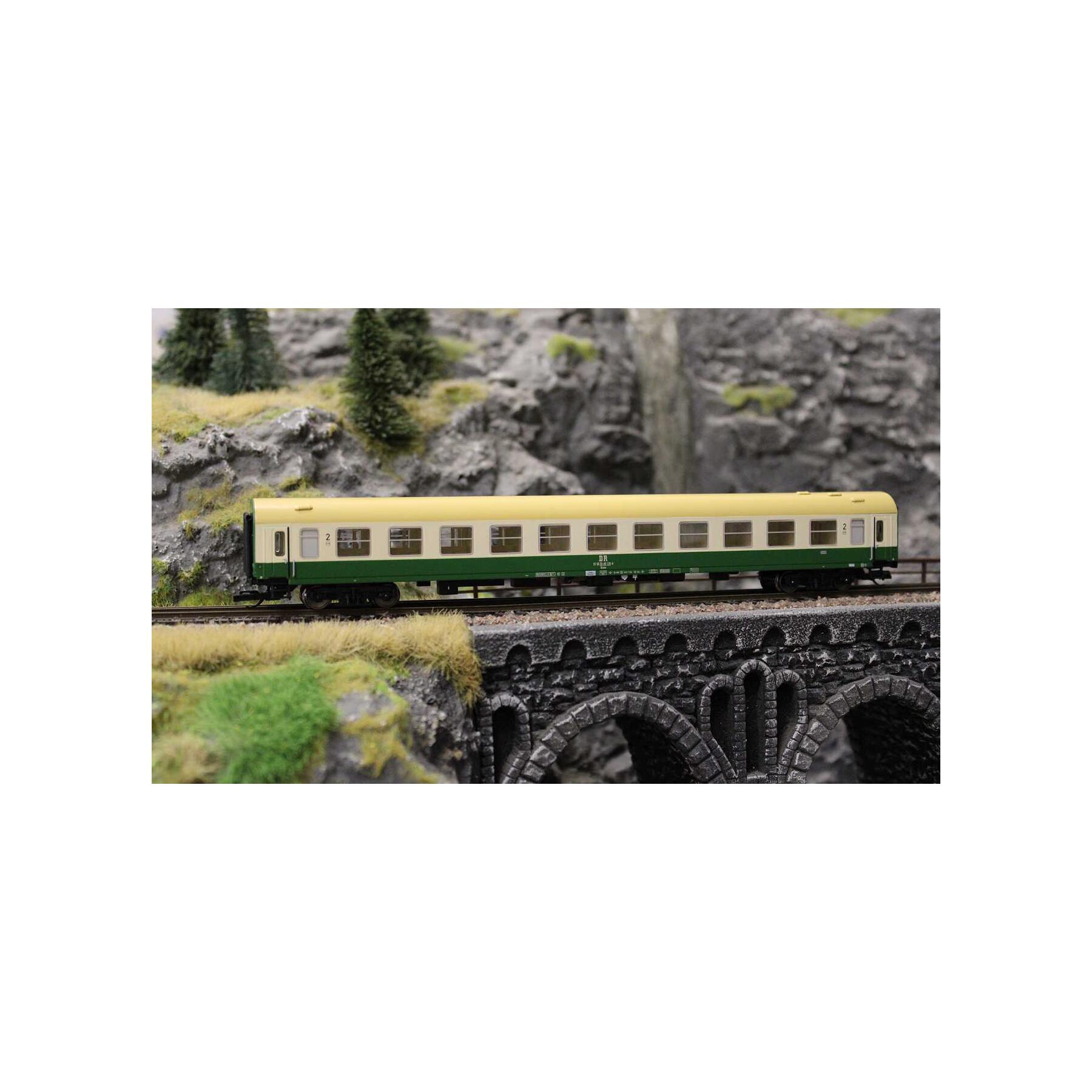 Tillig 502451 TT Liegewagen 2. Klasse Bcme der DR