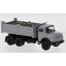 Brekina 81157 H0 Mercedes-Benz LAK 2624 in grau
