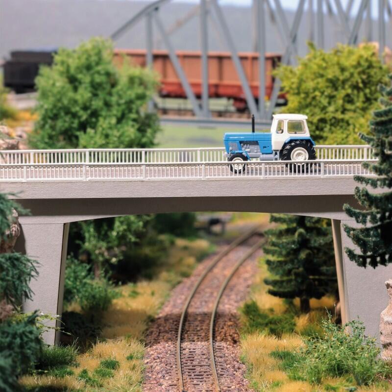 Busch 1099 H0 Bahnüberführung