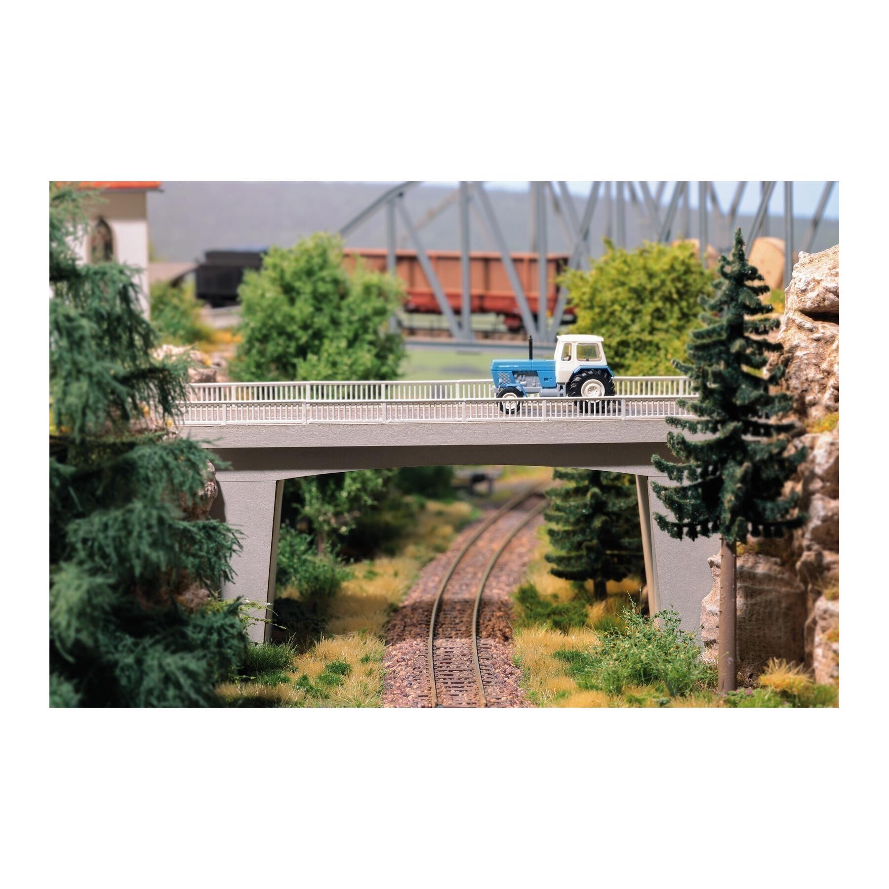 Busch 8842 TT Bahnüberführung