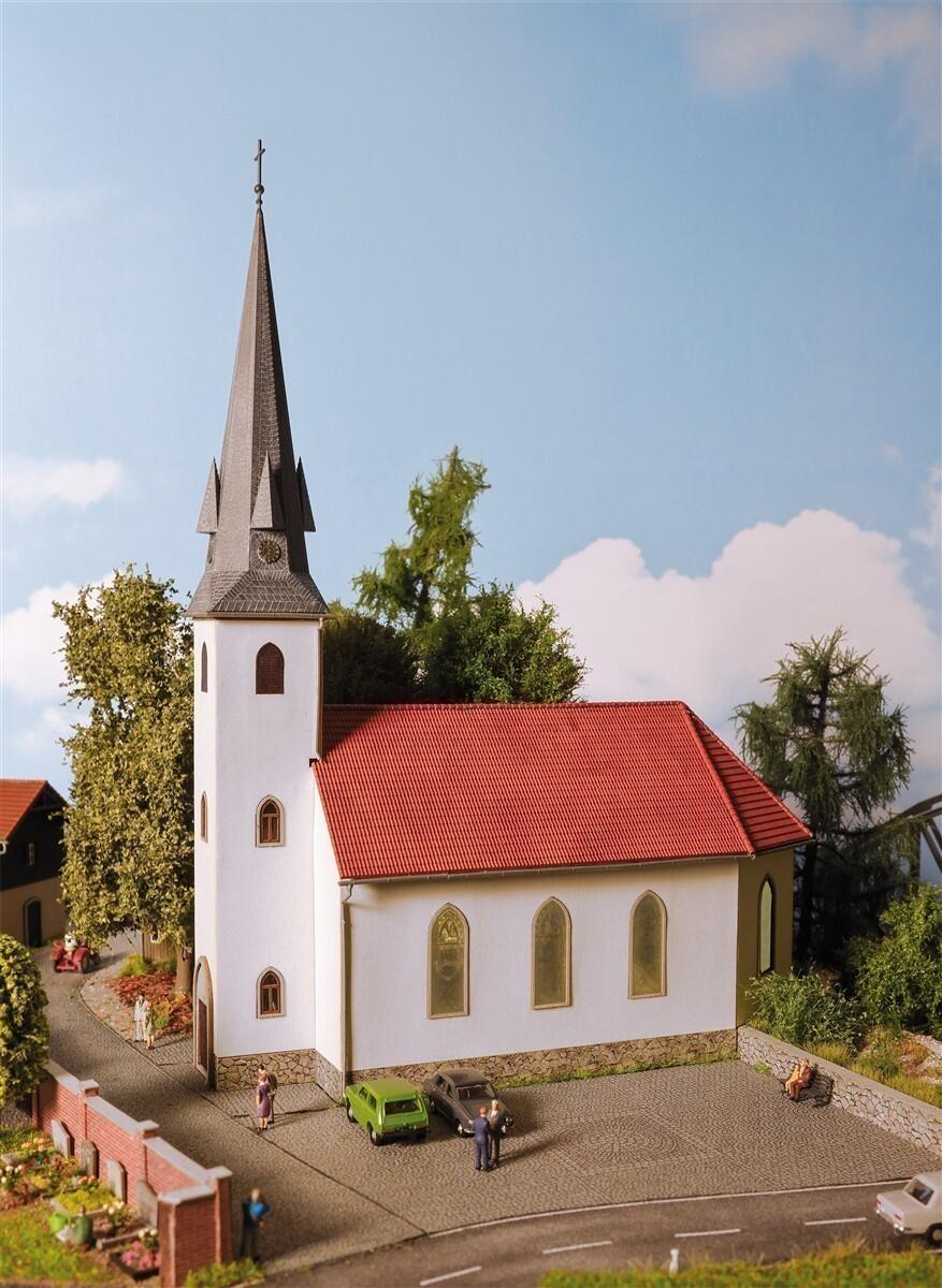 Busch 8920 TT Stadtkirche