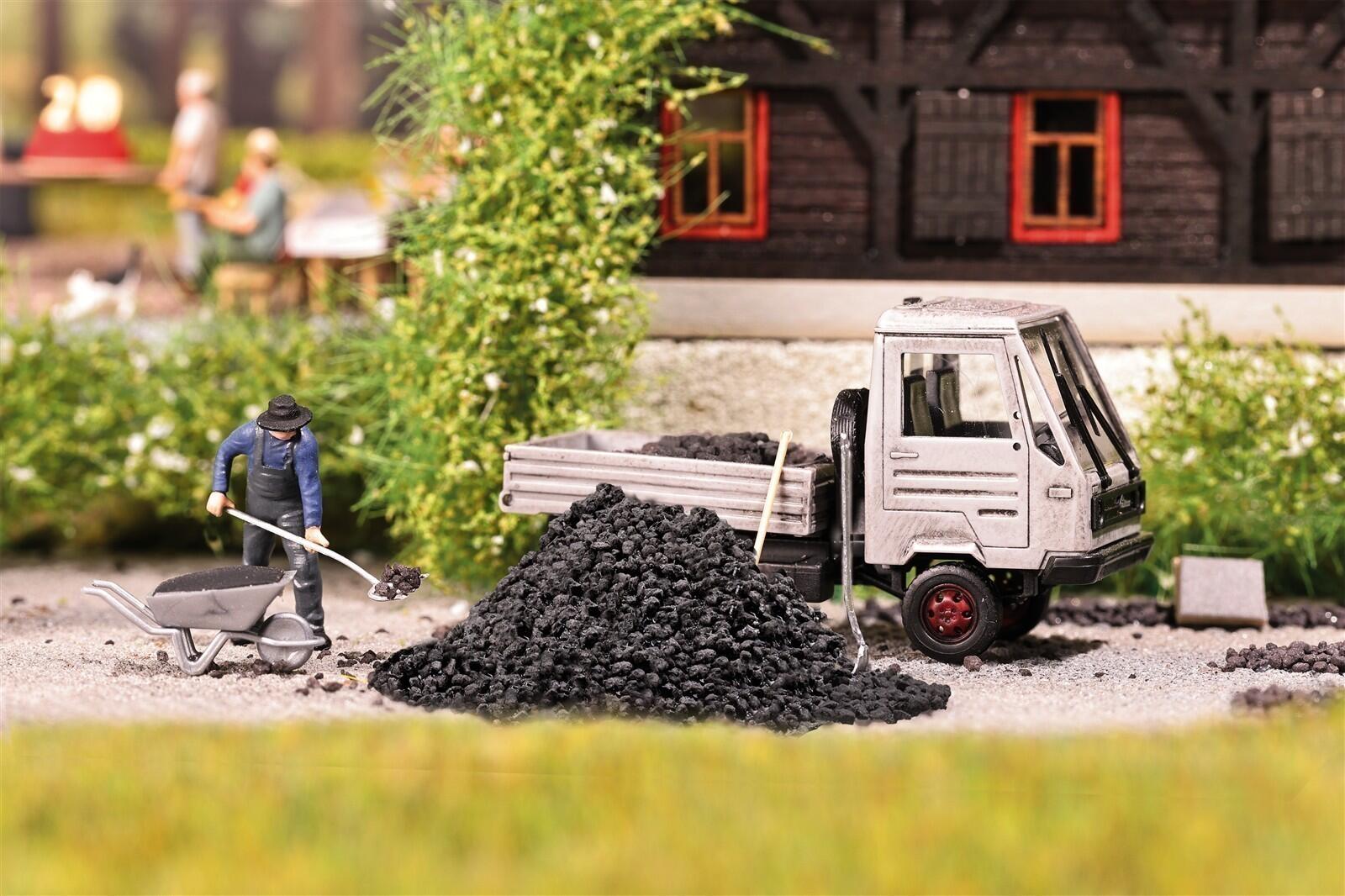 Busch 79940 H0 A-Set: Köhler bei der Arbeit