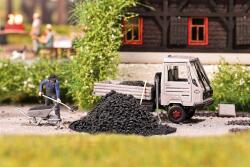 Busch 79940 H0 A-Set: Köhler bei der Arbeit