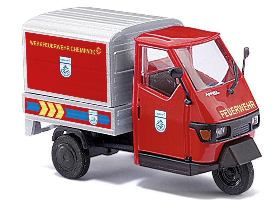 Busch 48449 H0 Piaggio Ape, Chempark