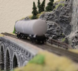 Igra Modell 96210070 H0 Kesselwagen Zacns 88 CH- LBA, JET A-1, Ep.VI