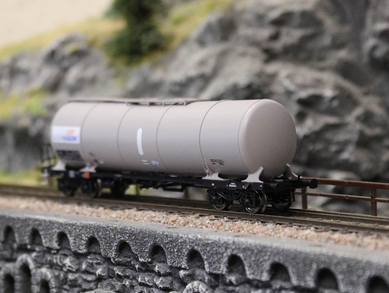 Igra Modell TT 96200080 Kesselwagen Zacns 88 Slovvagon - Ep VI