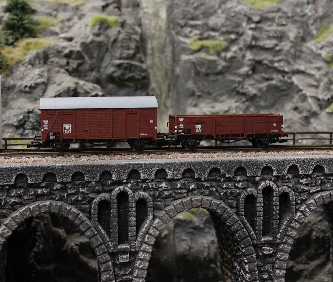 Igra Modell TT 96600002 2er Set Güterwagen M 39 & Ommu 29, EUROP DB, Ep.III