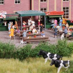 Busch 1872 H0 Biergarten Ährenbräu H0