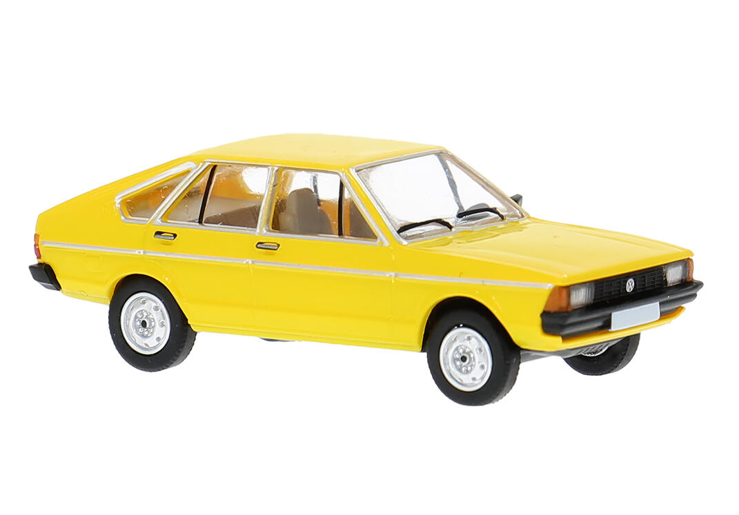 Brekina PCX870781 H0 VW Passat B1 Facelift, gelb