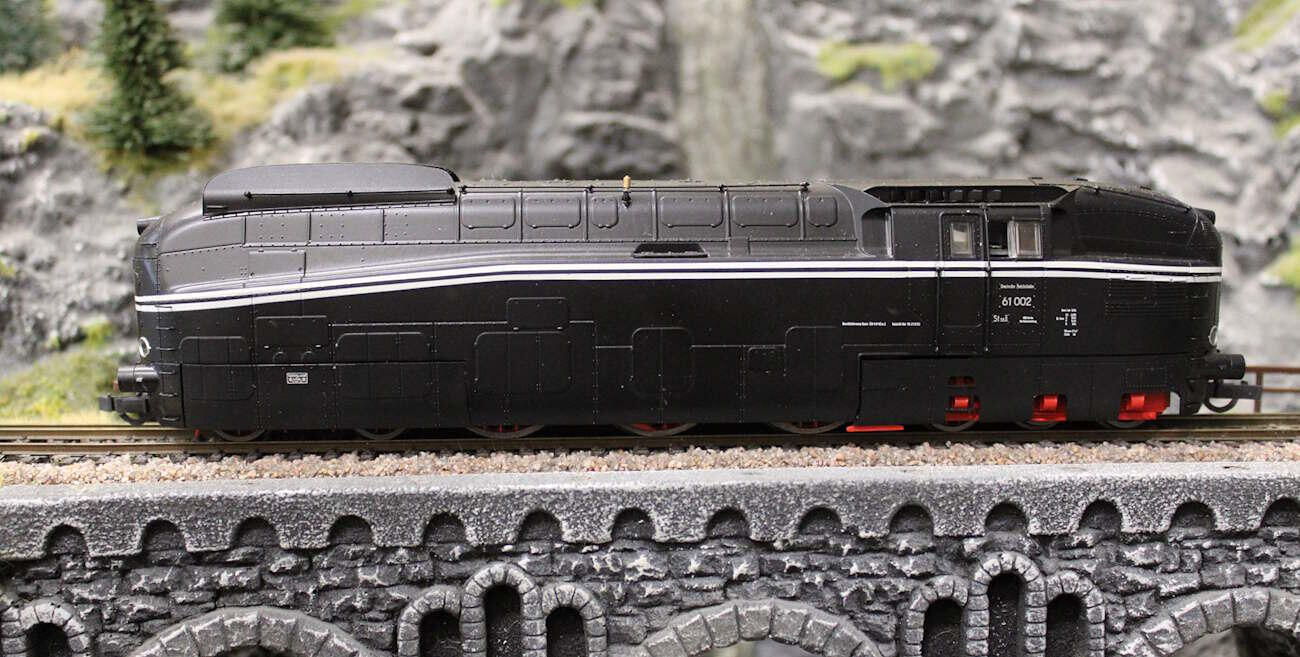 Rivarossi HR 2343 H0 BR 61 002 ex Henschel-Wegmannzug DR EP 3, mit Decoder