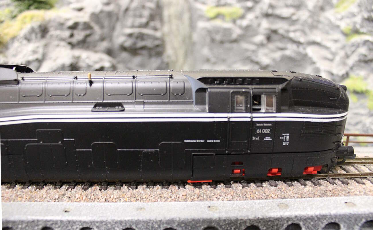 Rivarossi HR 2343 H0 BR 61 002 ex Henschel-Wegmannzug DR EP 3, mit Decoder