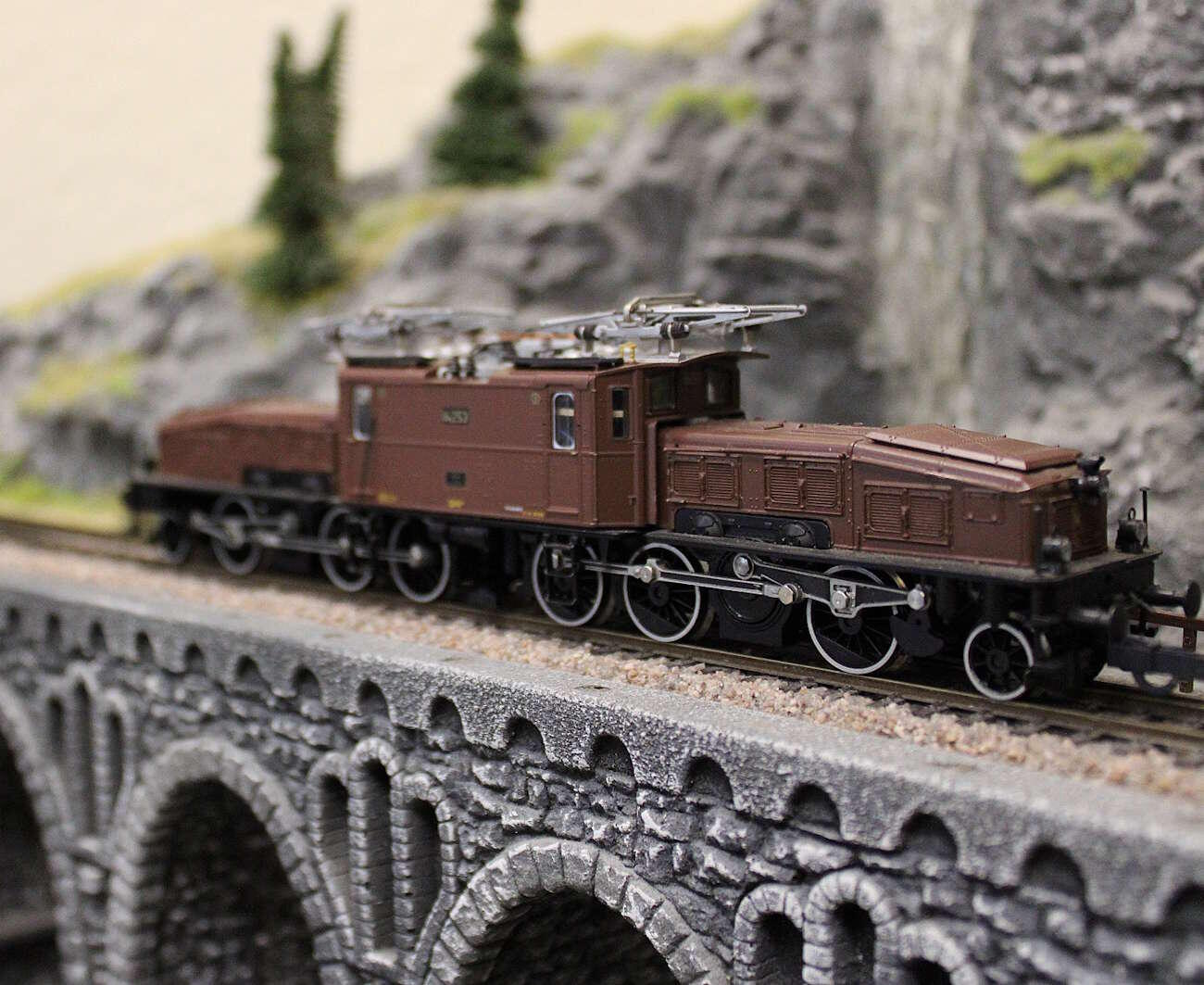 Roco 63533 H0 ++ E-Lok Ce 6/8 Museums Krokodil der SBB + digital  - OVP