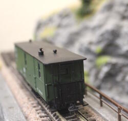 PMT / Technomodell 5-3413 4-achsiger Zugführerwagen der DR