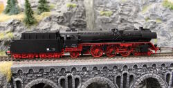 Fleischmann 410801 Dampflok BR 03 2151-3 DR Spur H0 - OVP...