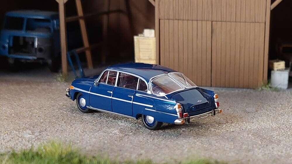 Modell-Car Zenker 03-451Tatra 603-2 - Sonderfarbe Azurblau