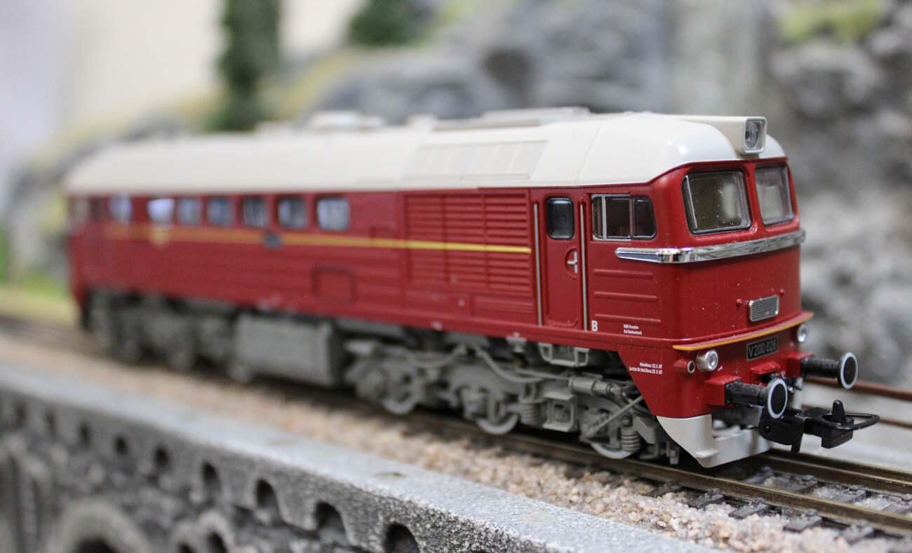 Piko 52800 Diesellokomotive BR V200 DR Spur H0 - OVP - mit Sound