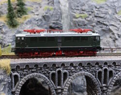 Brawa 43090 Elektrolokomotive E 11 043 DR - Digital , mit...