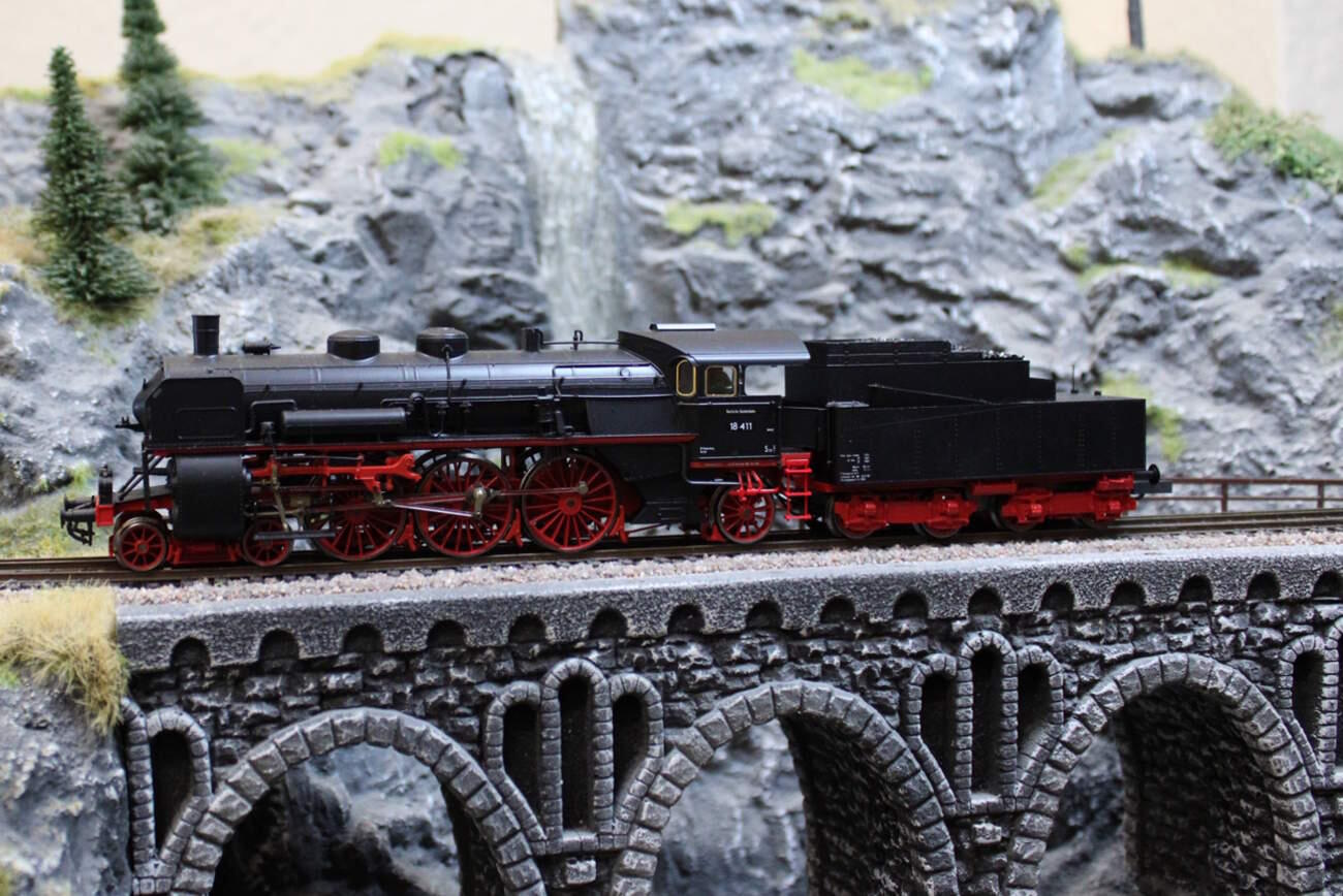 Roco 63363 Schlepptenderlokomotive BR 18.4 DB  -Ep III - Spur H0 - Digital
