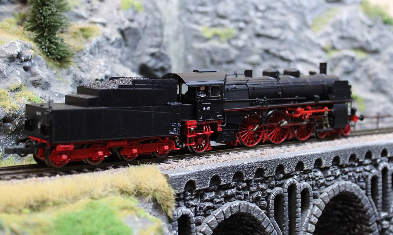 Roco 63363 Schlepptenderlokomotive BR 18.4 DB  -Ep III - Spur H0 - Digital