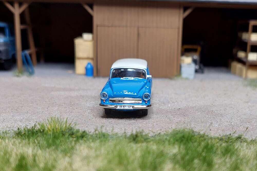 Modell-Car Zenker 03-437 IFA Wartburg 311 Rundheckkombi " Deutsche Post - Landfunk Zwickau"