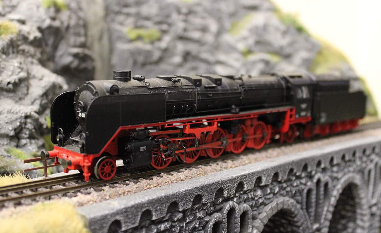 Liliput 104501 Schlepptenderlokomotive BR 45 011 DB - OVP  -Ep III - Spur H0 - Digital