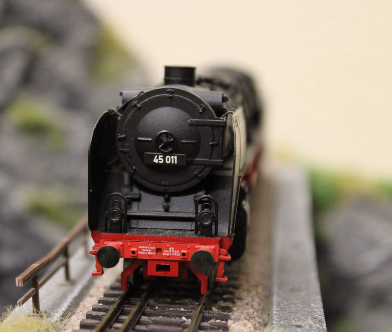 Liliput 104501 Schlepptenderlokomotive BR 45 011 DB - OVP  -Ep III - Spur H0 - Digital