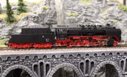 Roco 63363 Schlepptenderlokomotive BR  50 1307 DR -Ep III...