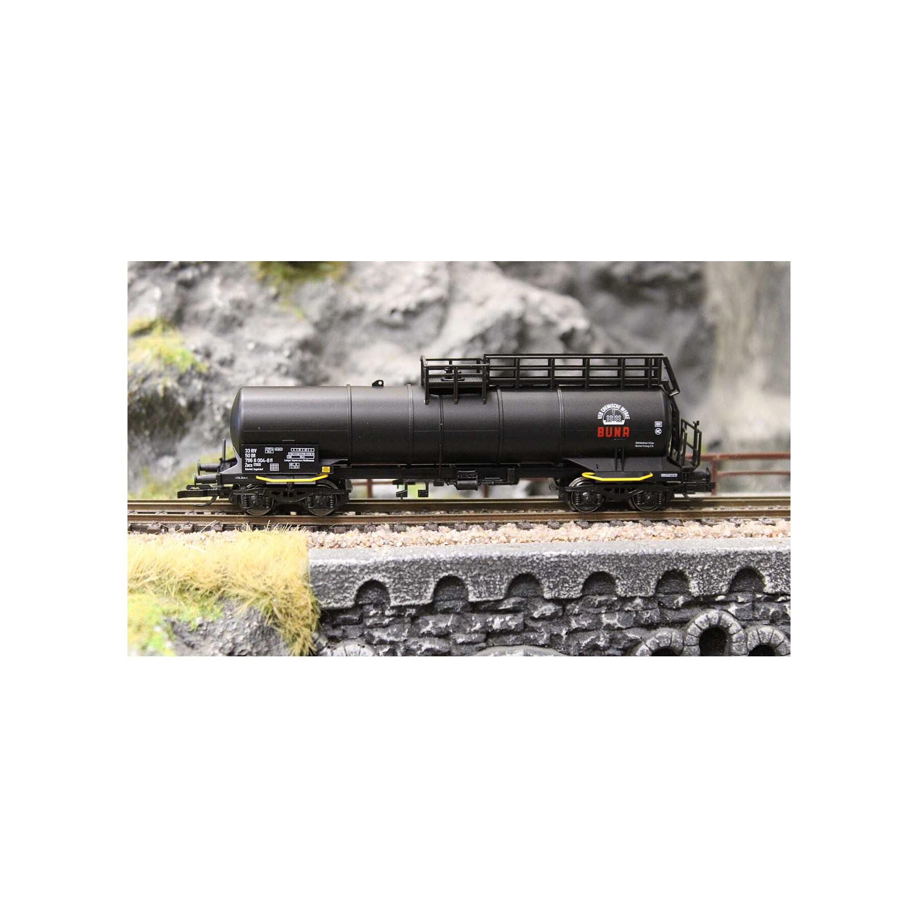 Tillig 502575 TT Gaskesselwagen Zacs, "BUNA" der DR, Ep.IV (ex. 15421)