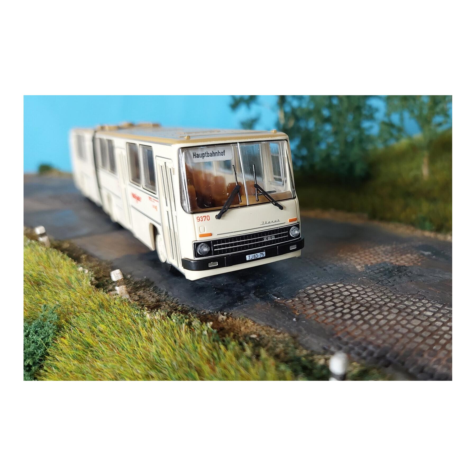 Modell-Car Zenker 03-411A Ikarus 280.02 VEB NVK Zwickau beige ZS Hauptbahnhof 1:87