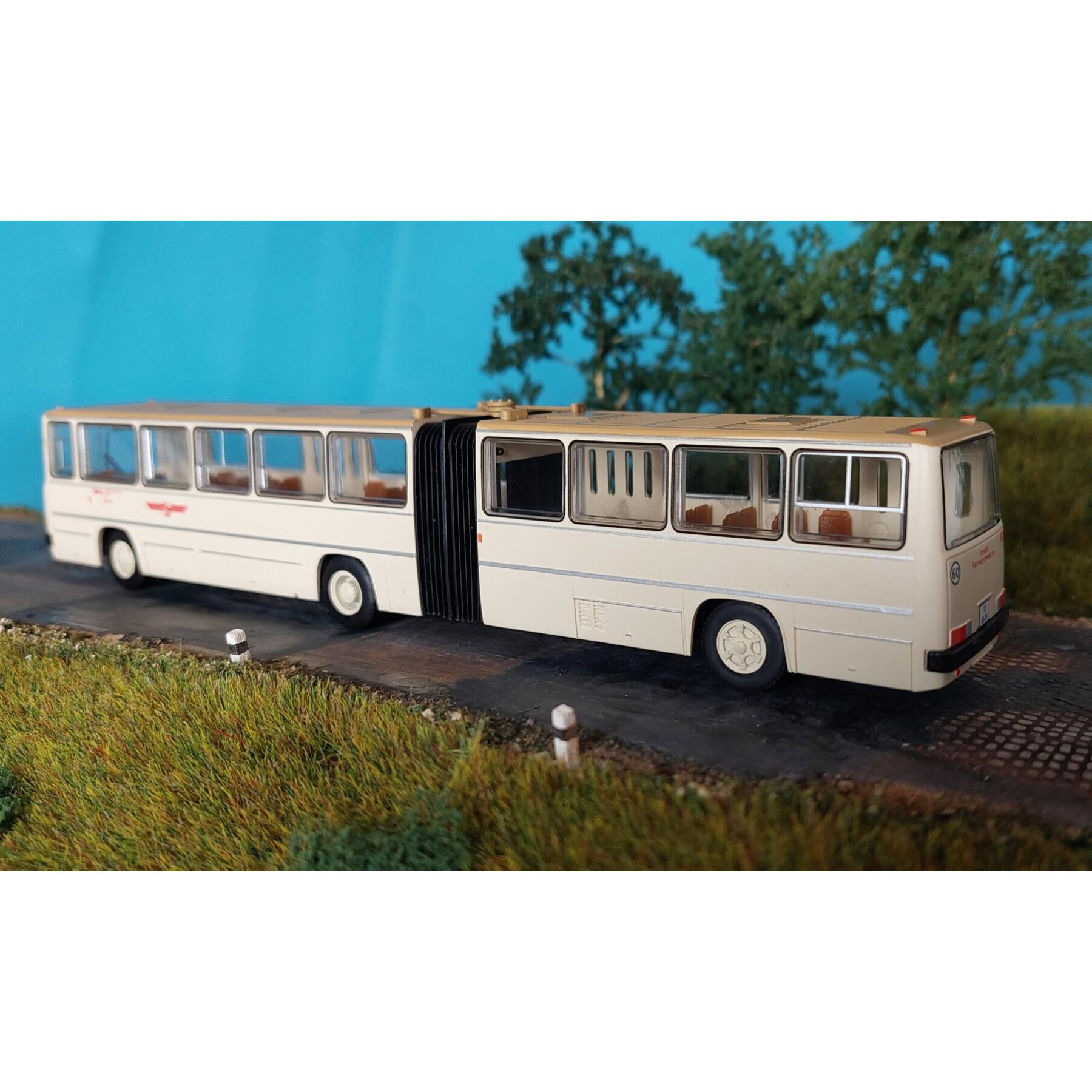 Modell-Car Zenker 03-411A Ikarus 280.02 VEB NVK Zwickau beige ZS Hauptbahnhof 1:87