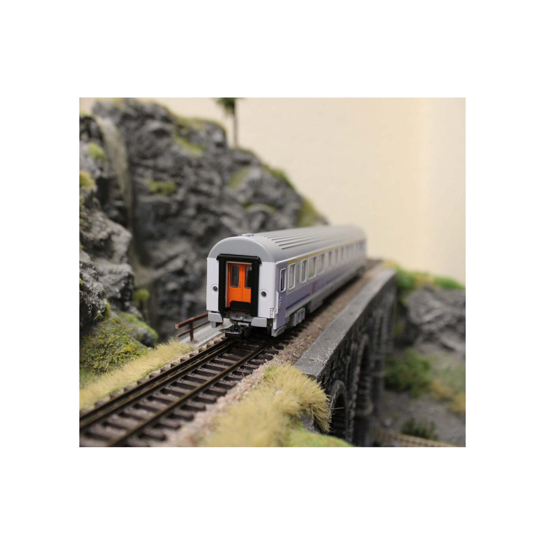 Piko 97931-2 IC Personenwagen 1.Klasse PKP - Neu / unbenutzt - Spur H0
