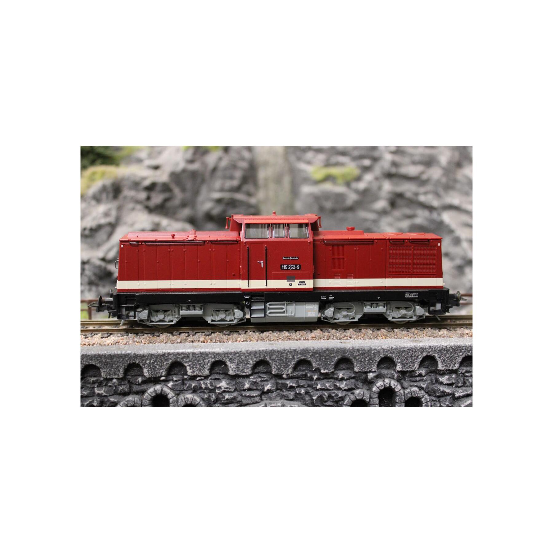 Roco 70815 Diesellokomotive BR 115 252-8 DR - OVP - mit Sound - Digital