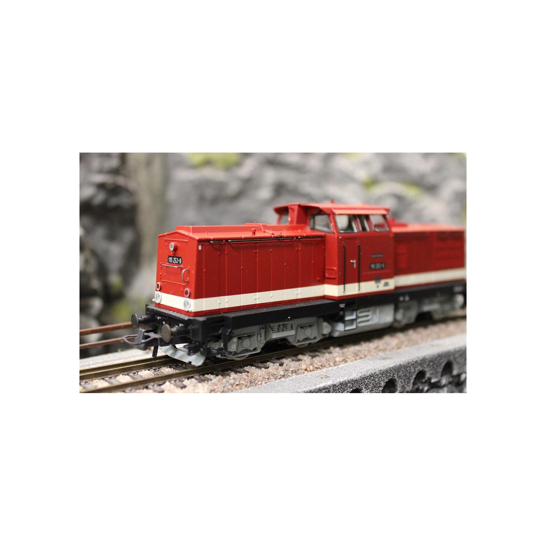 Roco 70815 Diesellokomotive BR 115 252-8 DR - OVP - mit Sound - Digital