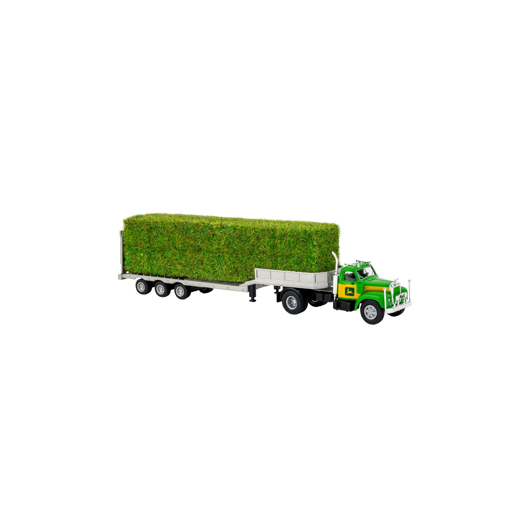 Brekina 85985 H0 Mack B61 mit beladenem Tieflader, grün