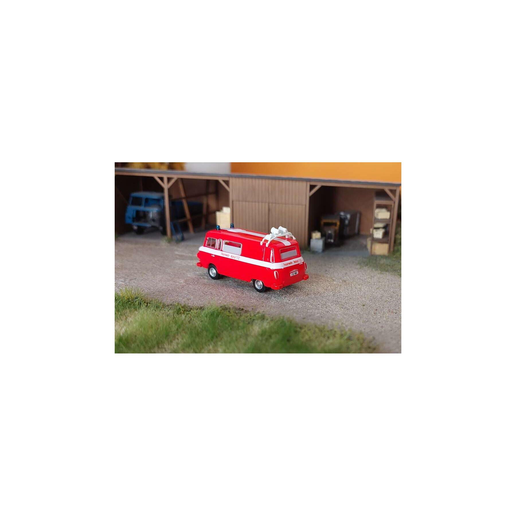 Modell-Car Zenker 03-425 IFA Barkas B 1000 ADW "Feuerwehr Dresden" leuchtrot 1:87