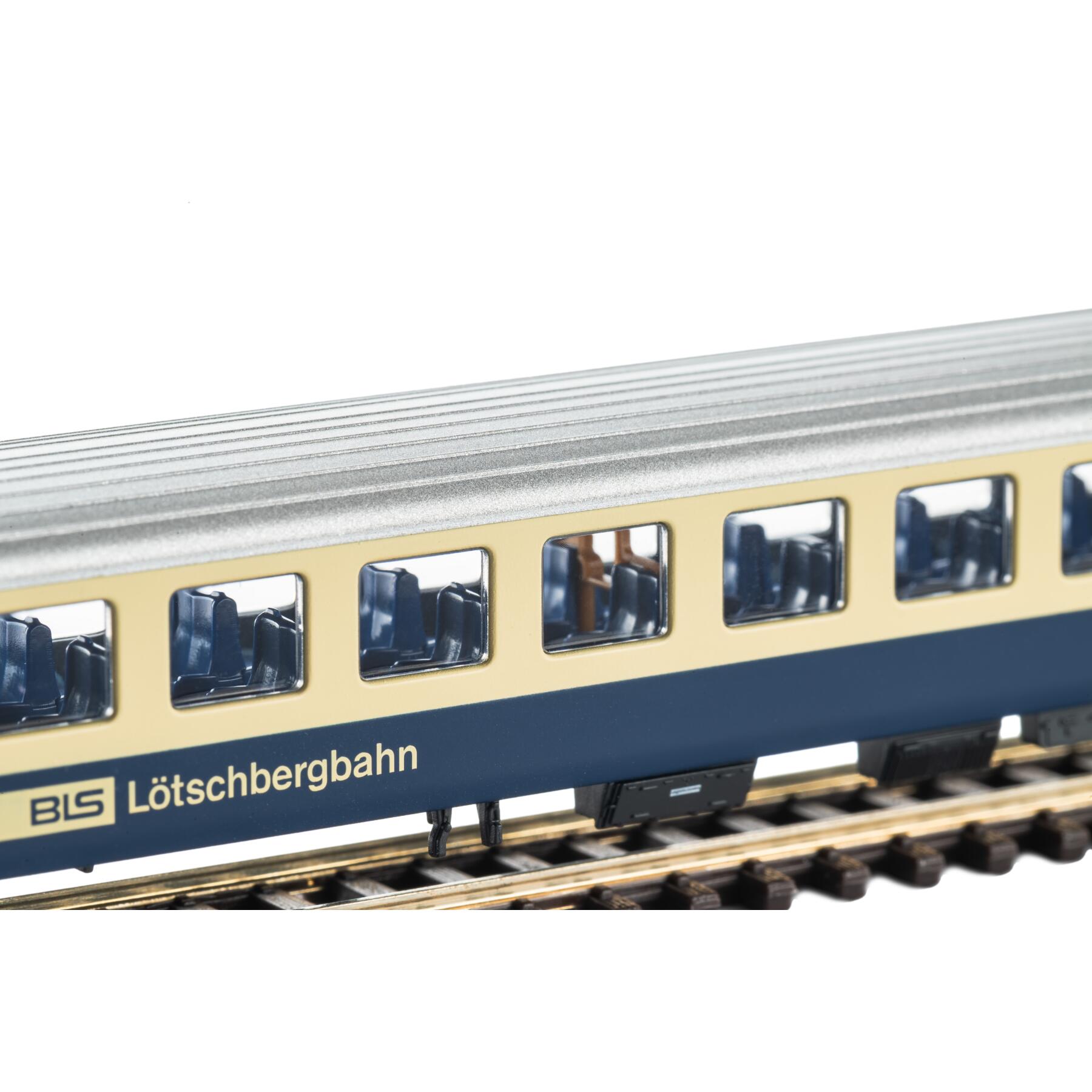 Piko 94387 N-Personenwagen EW I, 2. Klasse mit Wortmarke und Außenschwingtüren BLS V