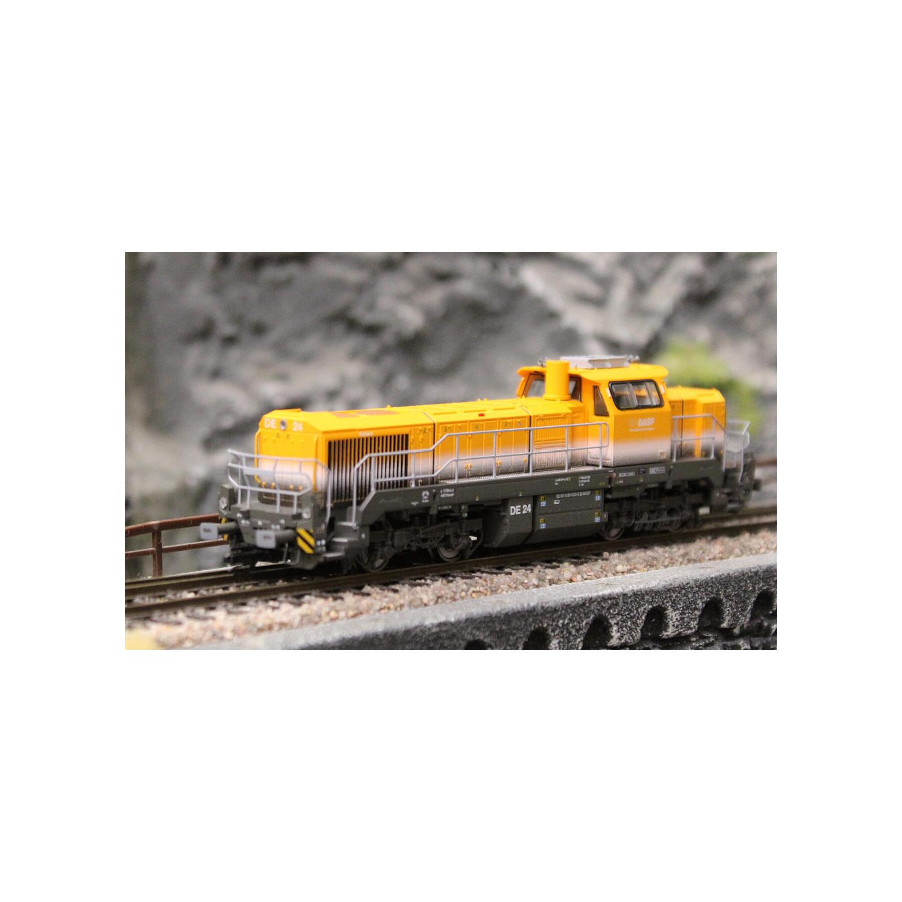 Arnold HN9072 TT Dieselelektrische Lokomotive Vossloh DE 18 BASF, orange/graue Farbgebung, Ep. VI